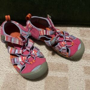 KEEN pink/orange sandals